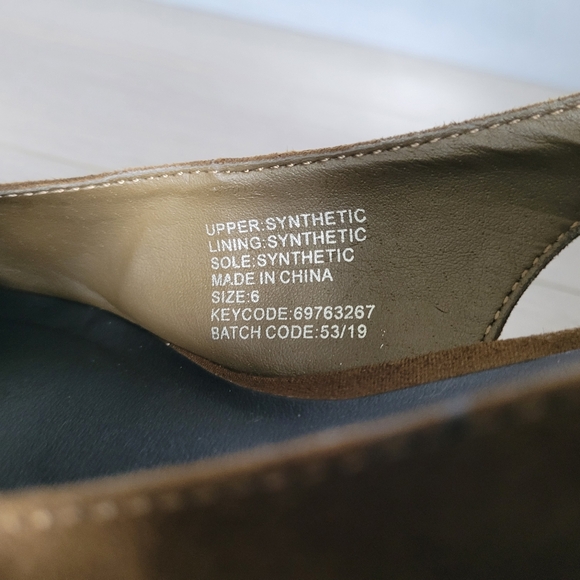 Anko Olive Suede Slingback Heels - Picture 4 of 9